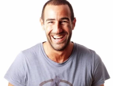 Επίθεση Κανάκη σε Σφακιανάκη για ... «Κωλοτούμπες»